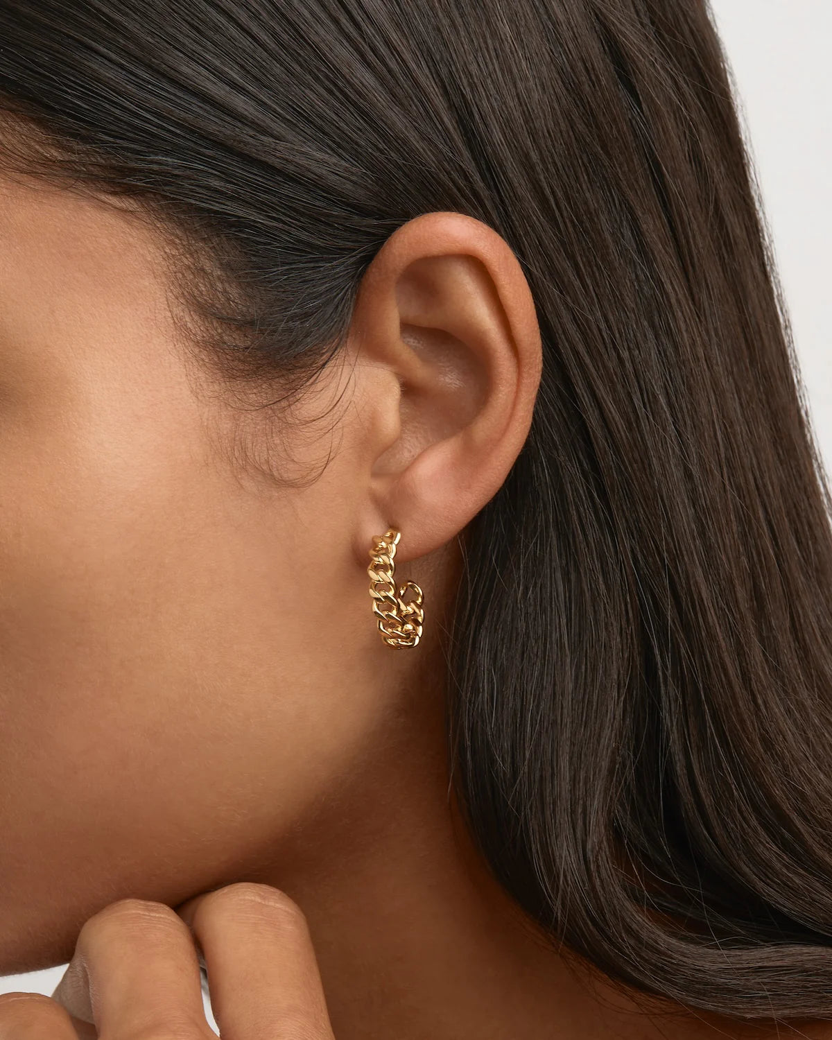 By Charlotte Radiant Curb Hoops, Gold