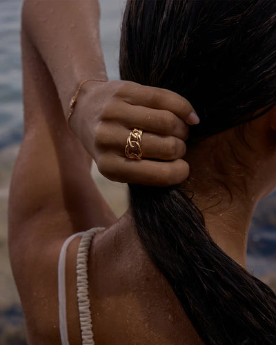 By Charlotte Strength Ring, Gold